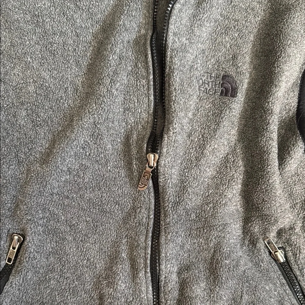 VTG men’s The Northface Vest medium